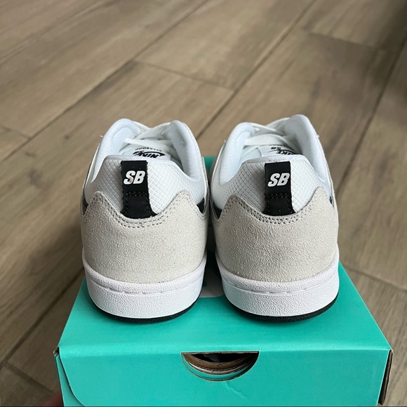 Nike SB Alleyoop - Picture 8 of 9